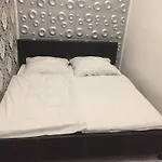 Fashion Street Premier Apartment